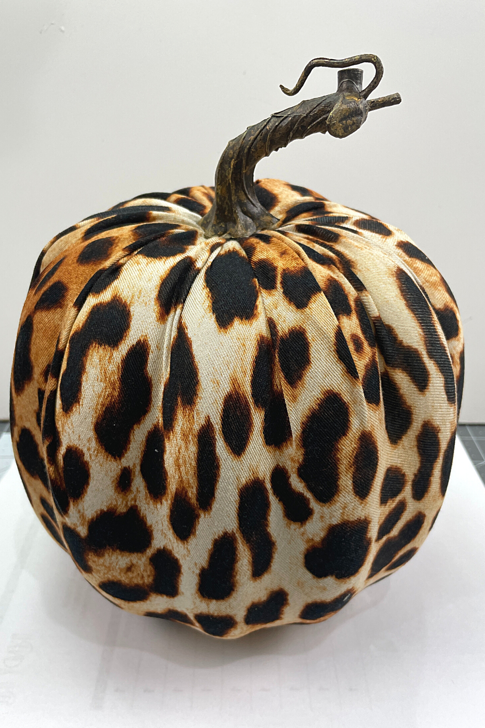 how to cover a styrofoam pumpkin with fabric