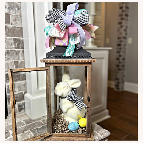 how to make a funky bow to decorate an Eastern lantern