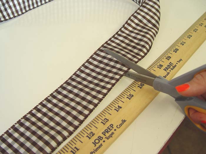 mouse-tutorial-cut-measured-ribbon