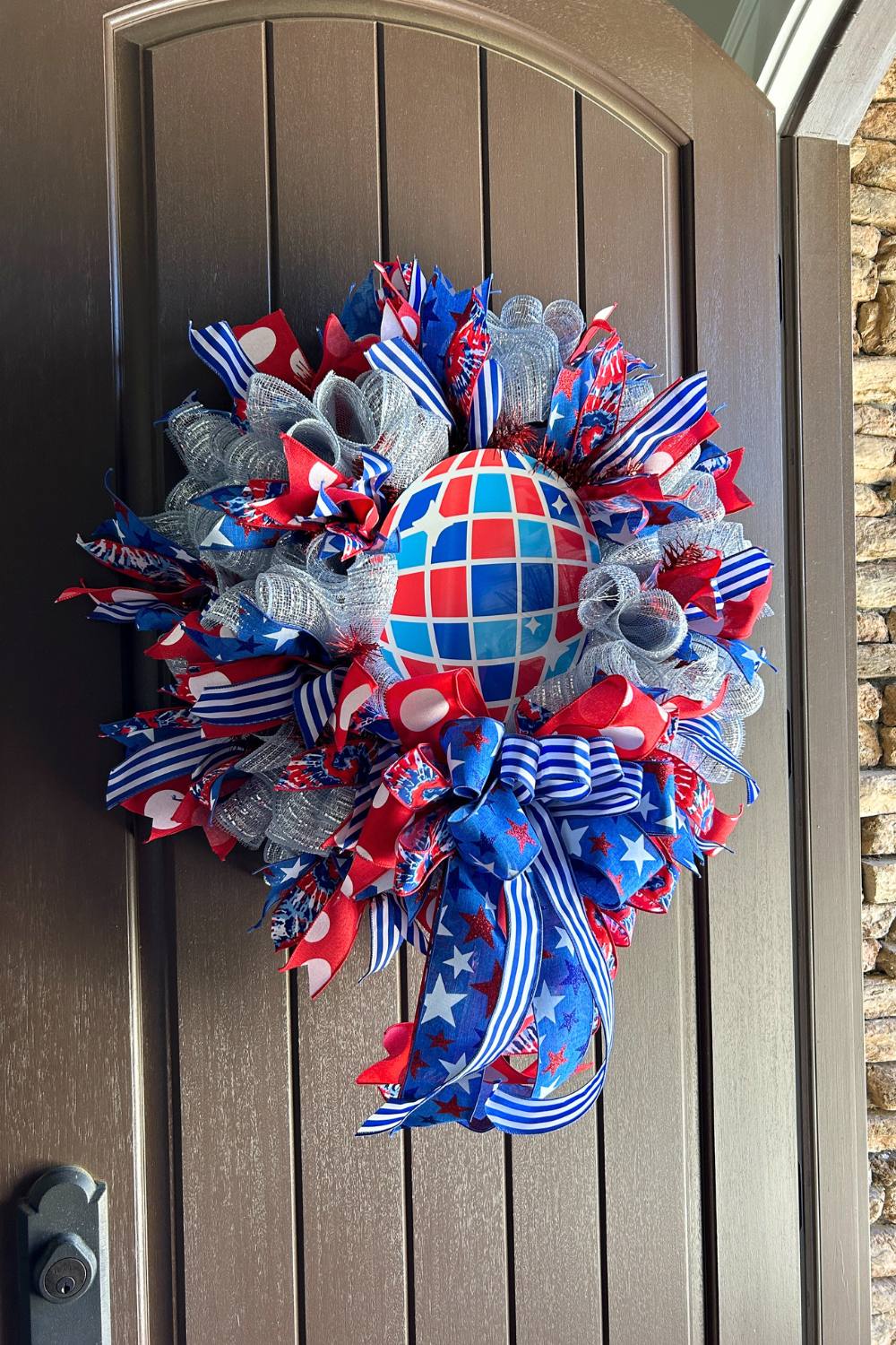 patriotic wreath with disco ball sign
