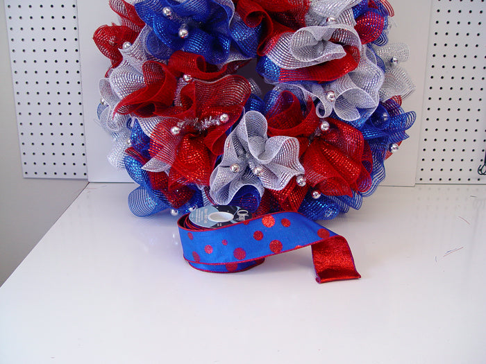 ruffle-wreath-patriotic-choose-contrast-ribbon