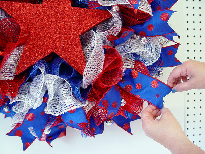 ruffle-wreath-patriotic-smooth-ribbons