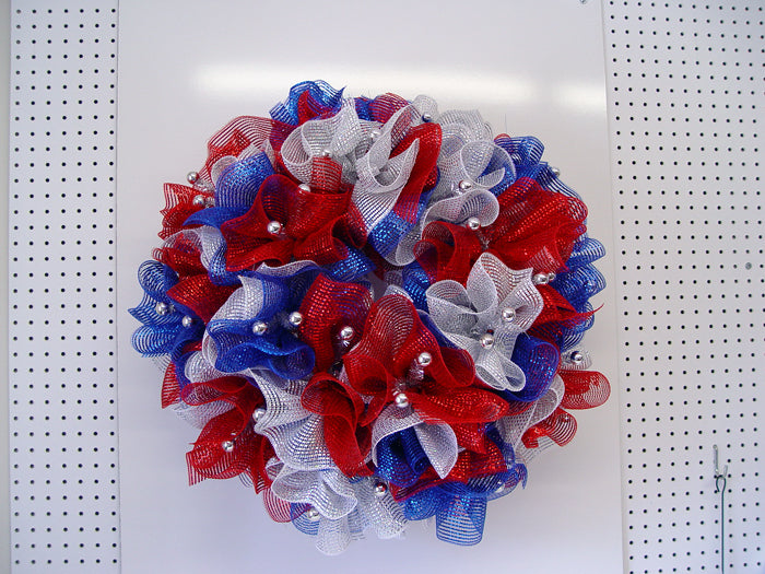 ruffle-wreath-patriotic-three-layers-ruffles