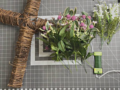 Spring Deco Poly Mesh Wreath Tutorial — Trendy Tree