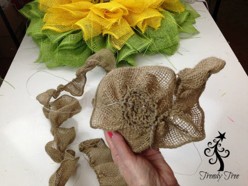 sunflower-burlap-ribbon-center-stitch-edges-together-blog-post