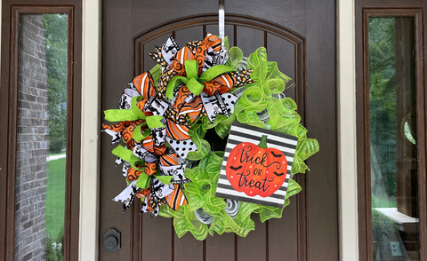 trick or treat halloween wreath