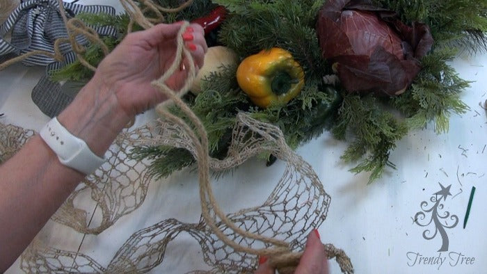 vegetable-wreath--jute-roping