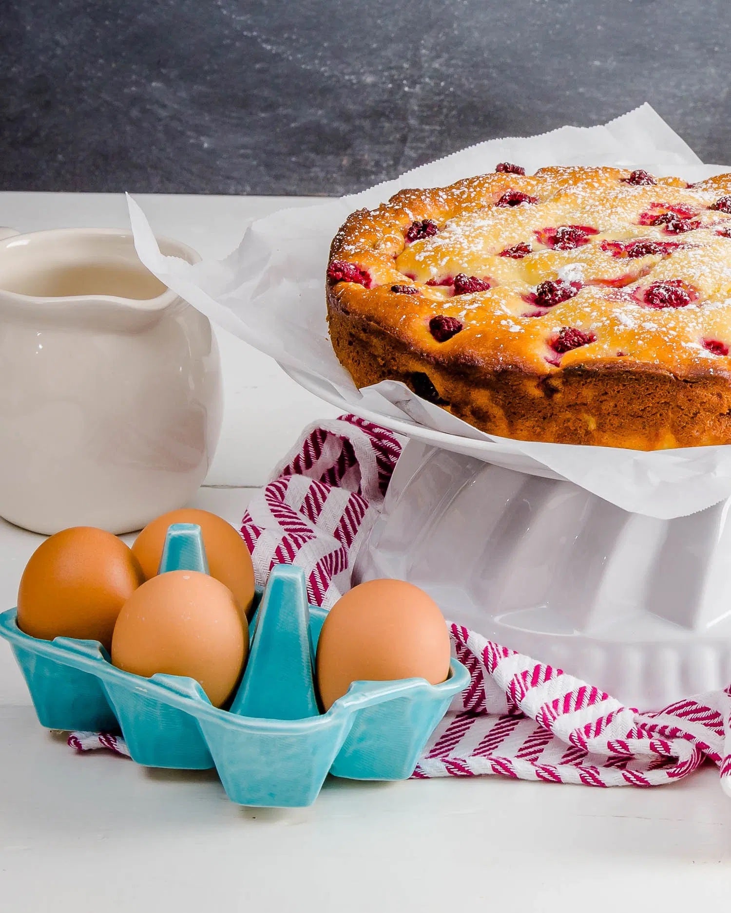 Almond Creme Ricotta Cake with Raspberries Recipe | The Invisible Chef