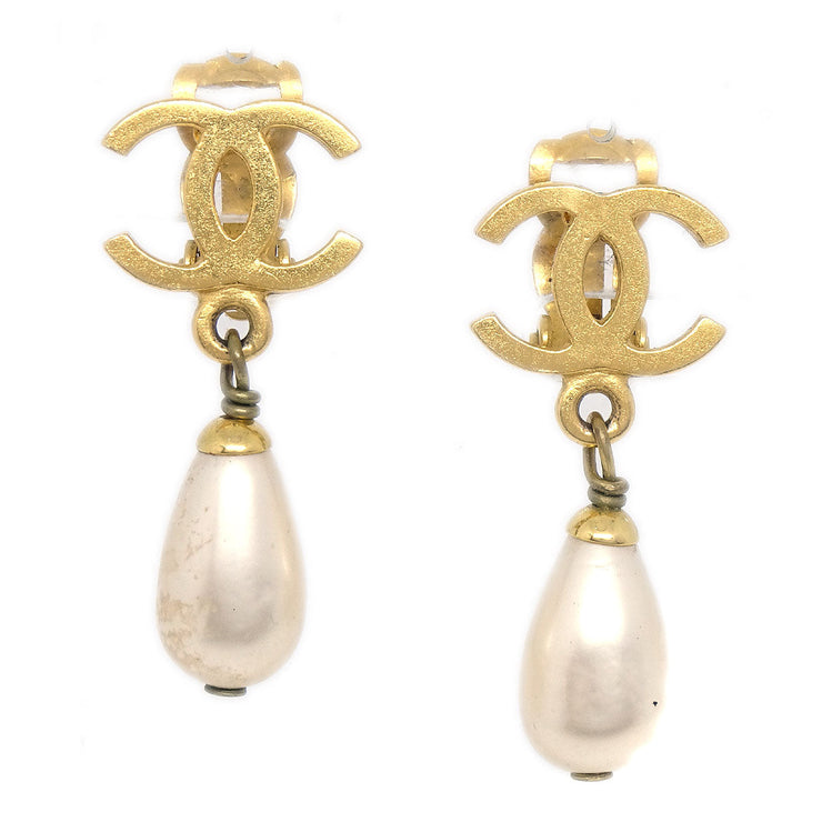 CHANEL Imitation Pearl Earrings Gold Clip-On 95A