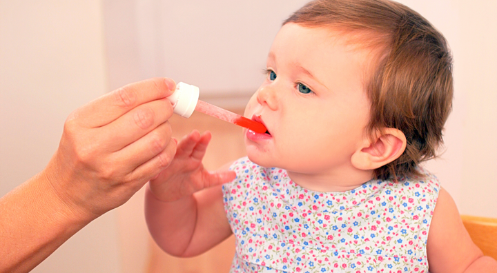 antibiotics breastfeeding upset baby