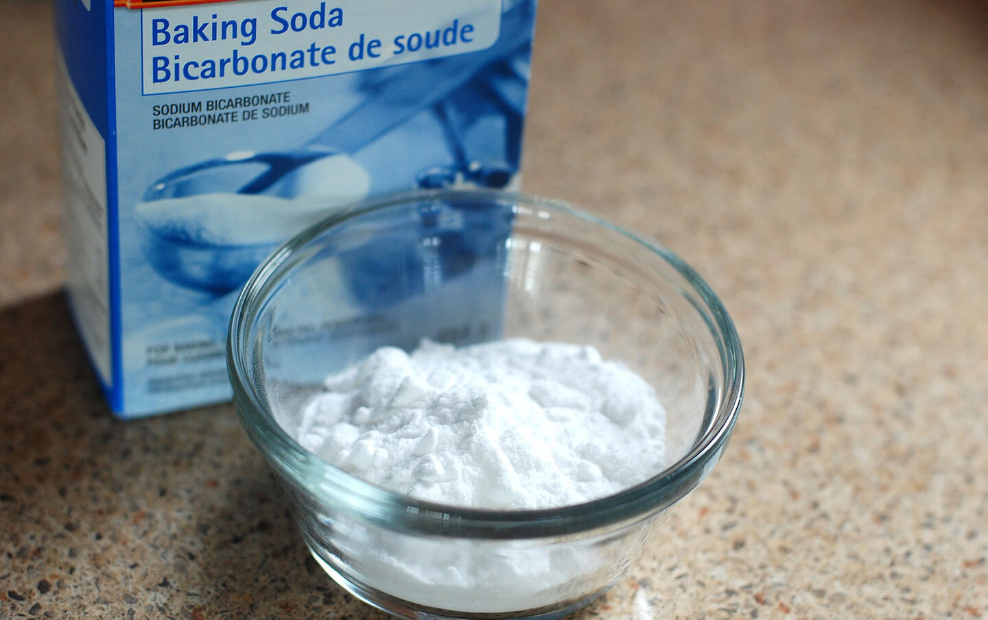 Bicarbonate de soude (de sodium) dans un récipient