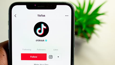 Mobile phone screen showing Tik-tok app