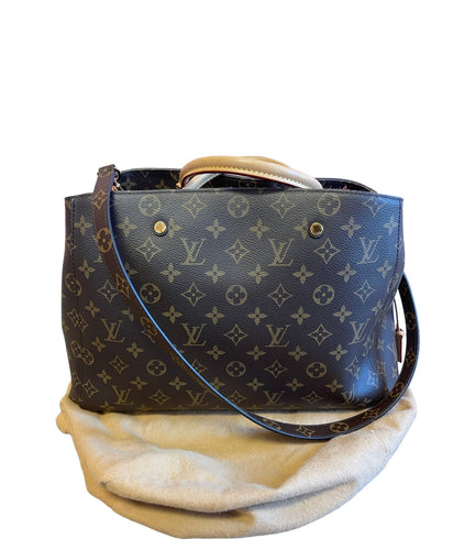 Louis Vuitton Easy Pouch on strap – thankunext.us