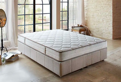 From Mattress To Throws: Adding Layers of Comfort to Your Bed