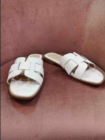 Natasha Sliders – White