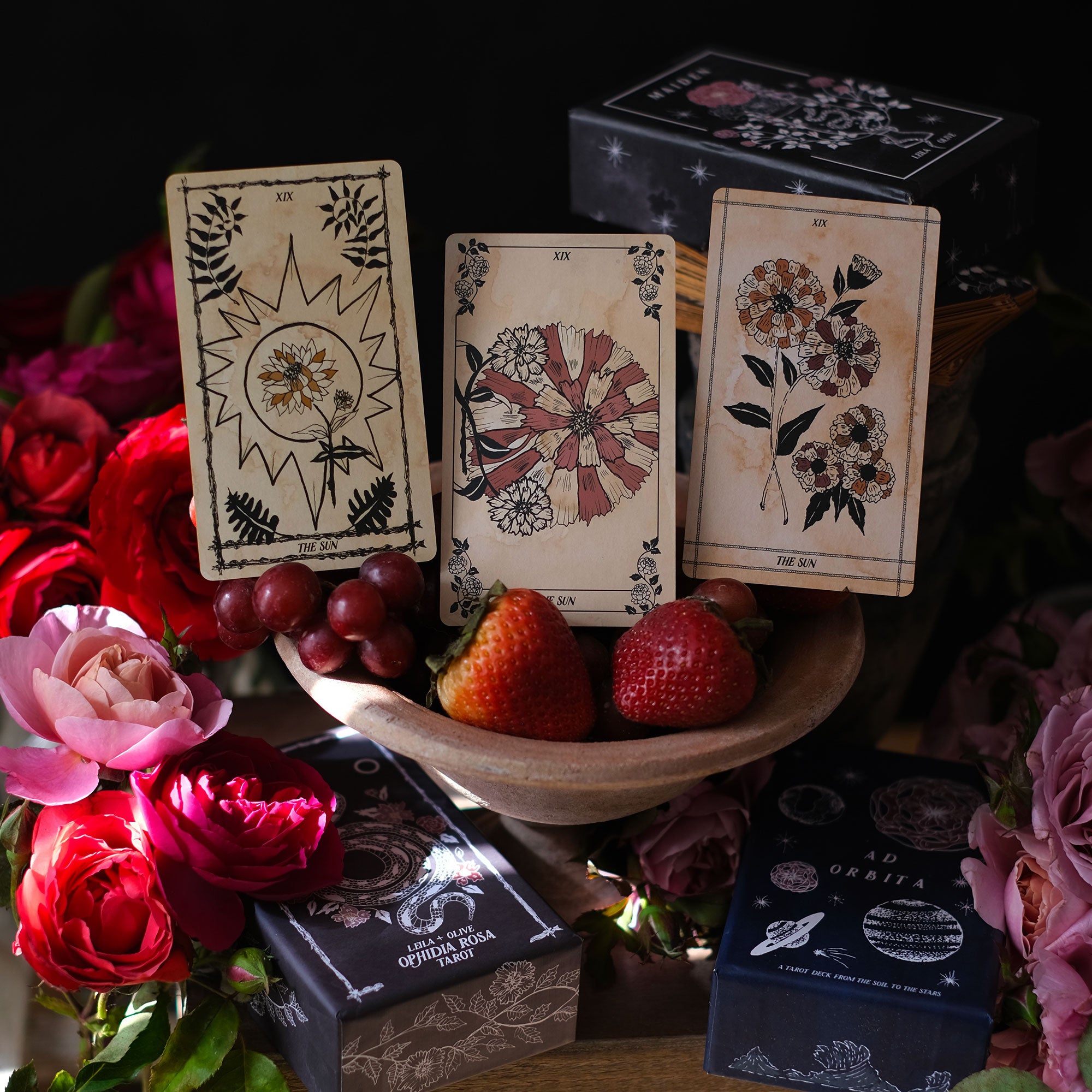 Pythia Botanica is the original Botanical Oracle deck, illustrated by hand and rooted in Greek mythology and plant magic. Read these cards in traditional Tarot spreads and allow the spirit of these plants to guide you. 