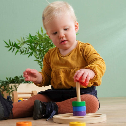 Educo: empiler la bague Montessori