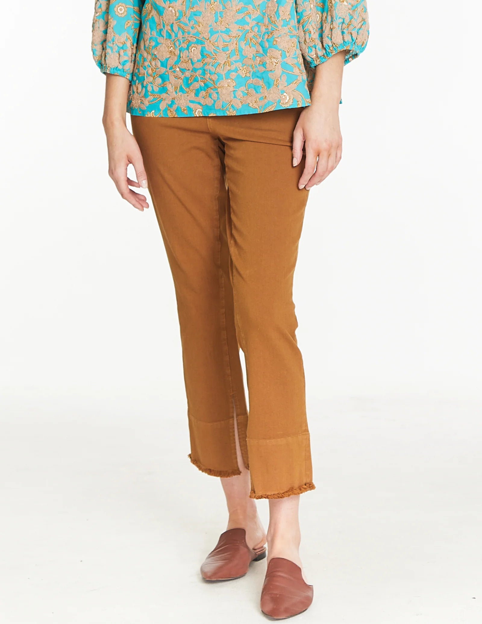 4 Way Stretch Crop Pull On