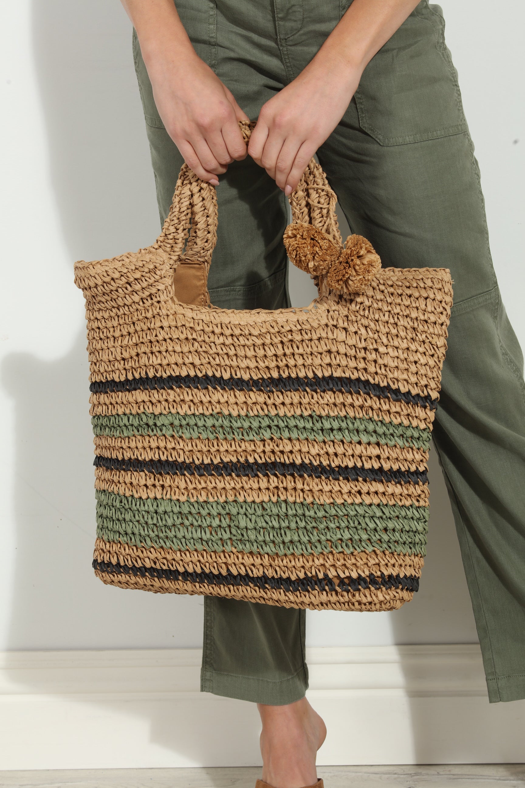 Delilah Boho Bag pattern by Periwinkle Crochet