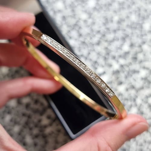 Vintage 9ct Gold Twist Bangle, 15.8 grams – Jeremy Silverthorne