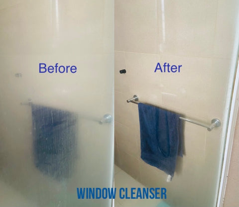 Clean shower door with SimplyGood's Window & Glass Cleaning Tablets