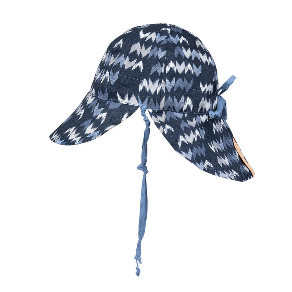 
                
                    Load image into Gallery viewer, Reversible Baby Flap Bedhead Hats Sun Hat (Scout / Steele)
                
            