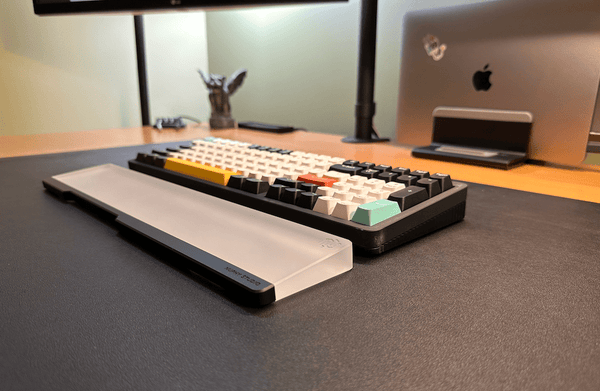 Halo96 mechanical keyboard with numpad