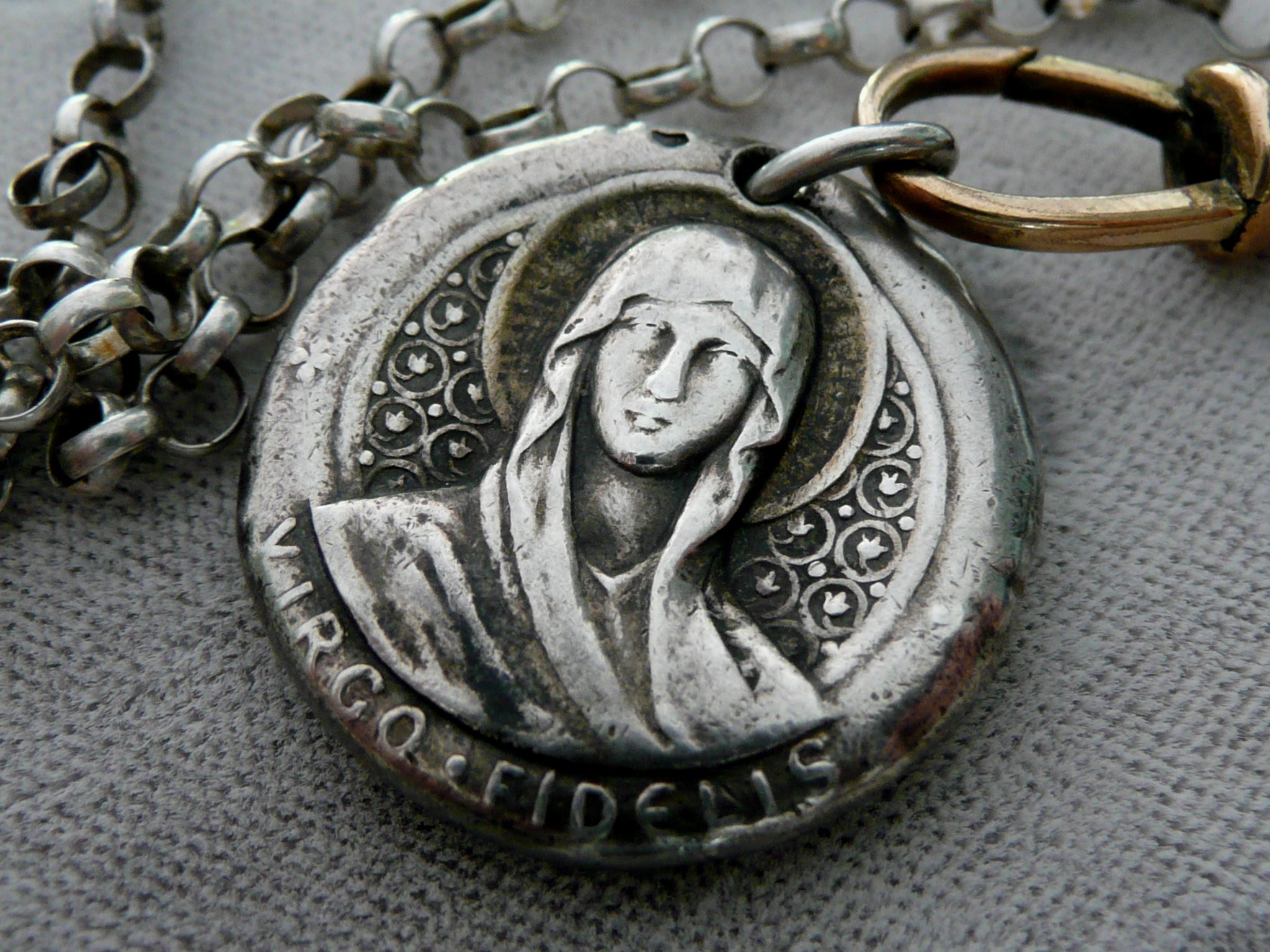 Silver Holy Mother Medallion, Virgin Mary Necklace, Christian Silver  Jewelry – MeriFineJewelry