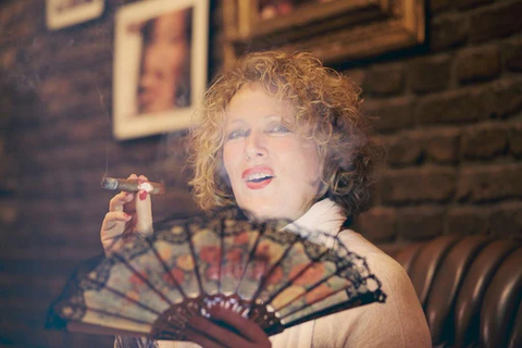 Annette Meisl torcedor de puros
