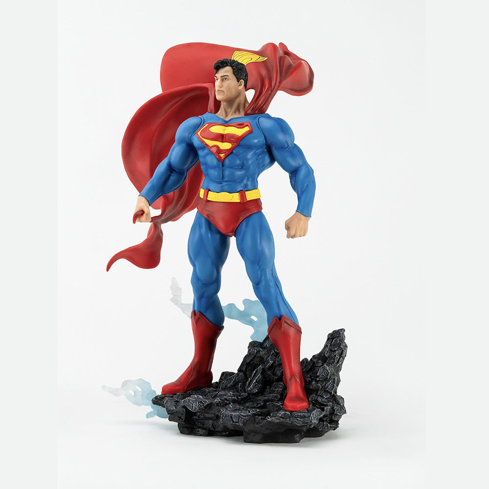 SUPERMAN Classic (John Byrne Version) 1/8 Scale Statue