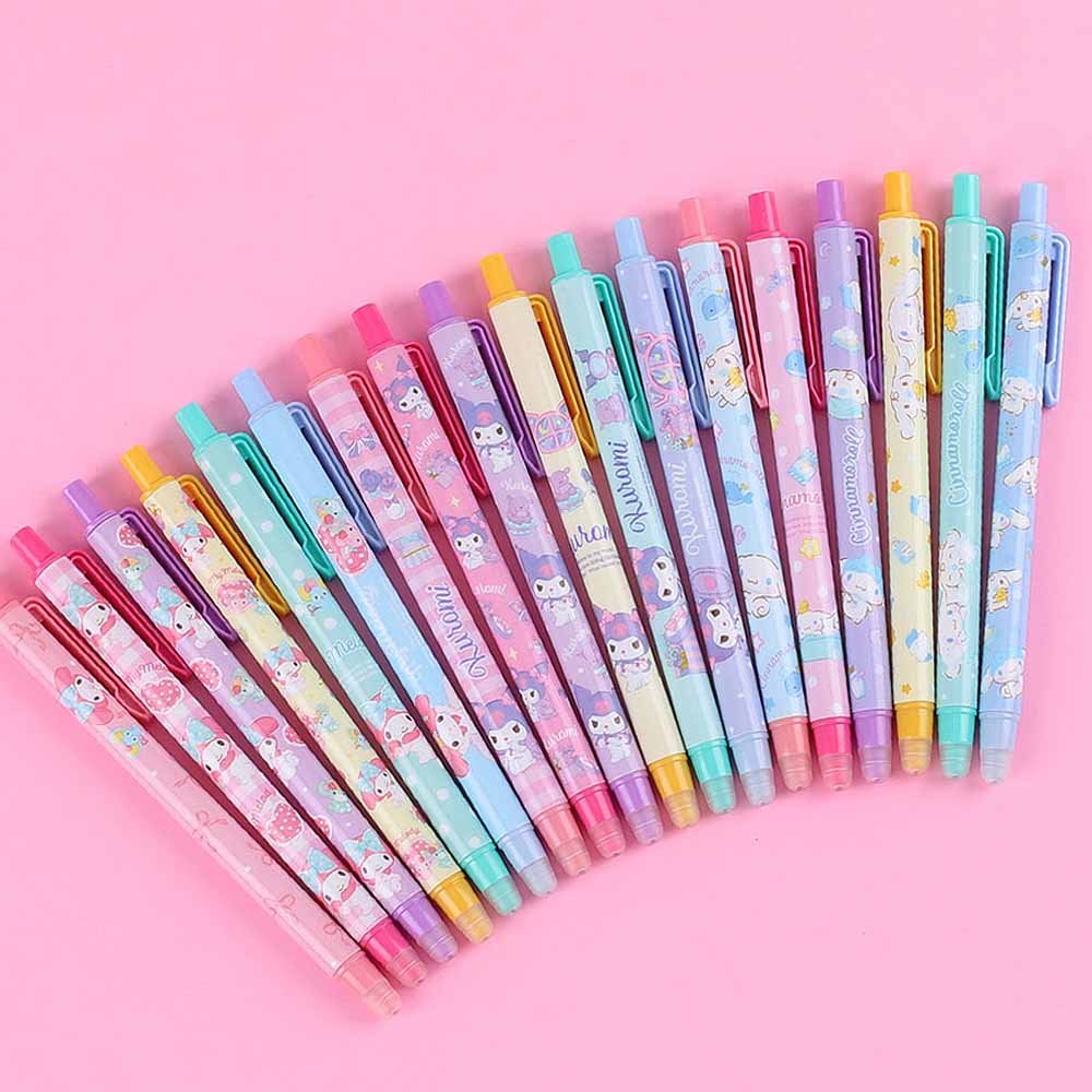 Sanrio Characters 12 Color Twist Up Crayons Set