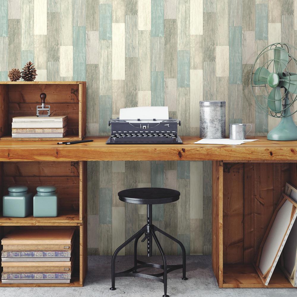 WEATHERED WOOD PEEL AND STICK WALLPAPER