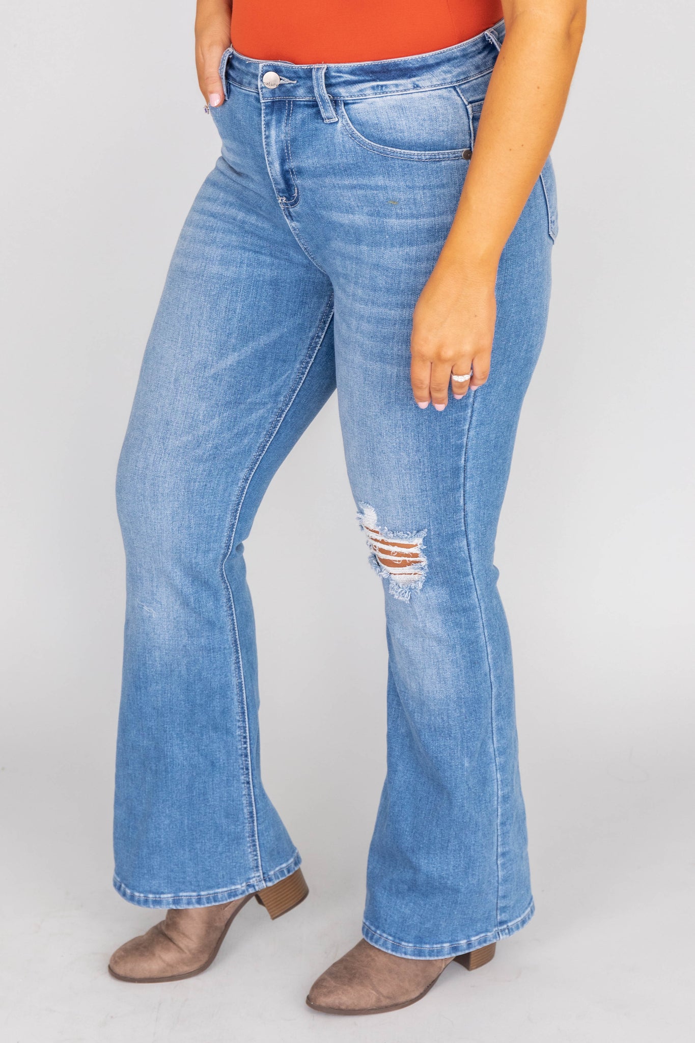Reagan Medium Wash Flare Jeans – Pink Lily
