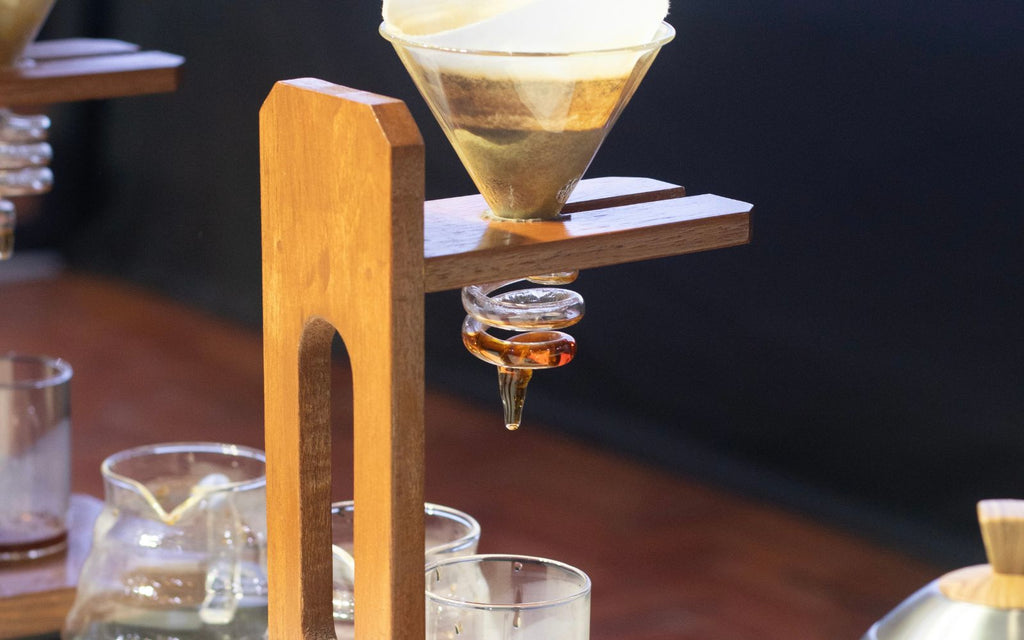 The Roquin is a special brewing method and apparatus developed by Yamil Quino Zapata for Brewers Cup.