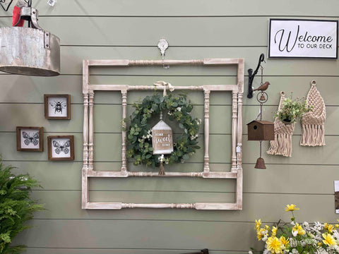 Outdoor decoration for spring and summer with farmhouse-style accents. Wood, metal and cast iron will be your favourites materials to look for.