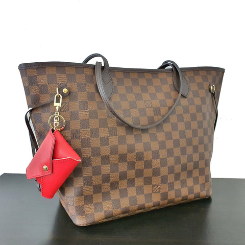 How to turn the Louis Vuitton Neverfull MM into a crossbody bag –  dressupyourpurse