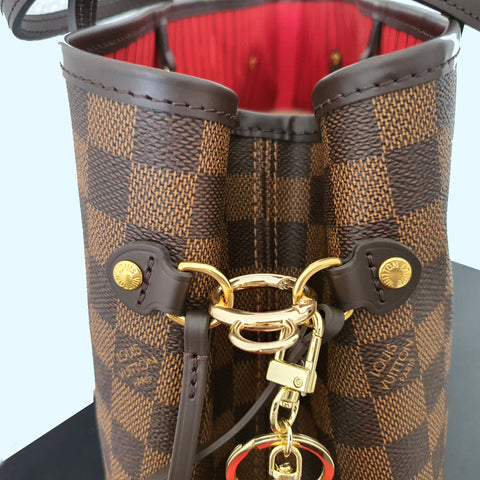 How to turn the Louis Vuitton Neverfull MM into a crossbody bag –  dressupyourpurse