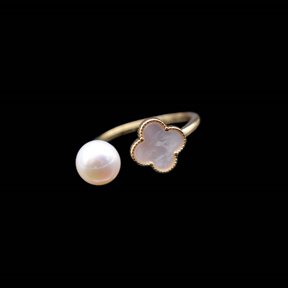 mother of pearl clover ring