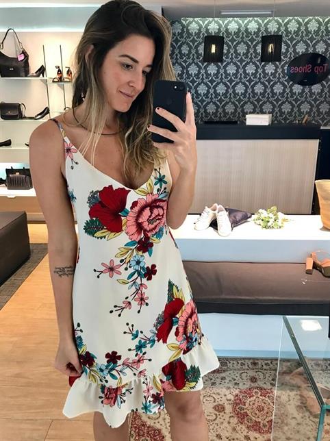 vestido curto de crepe estampado