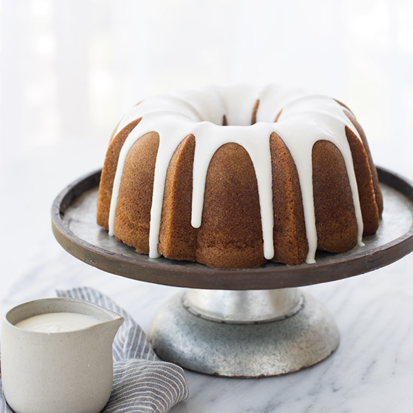 Nordic Ware Harvest Leaves Bundt Pan, Cast Aluminum, Bronze, 10.4 x 10.4  x 3.8