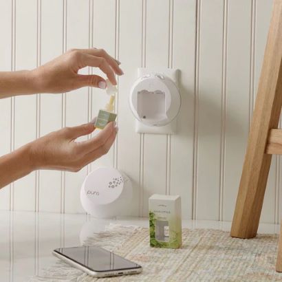 The Pura Smart Fragrance Diffuser: The Gift to Make Anyone's Home