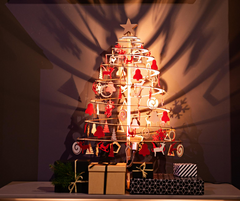 How to Decorate a Spira Wooden Christmas Tree