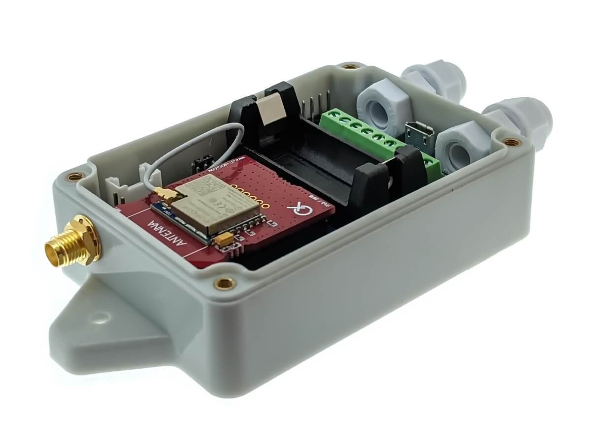 qMod QWARKS IP65 IOT Controller Kit