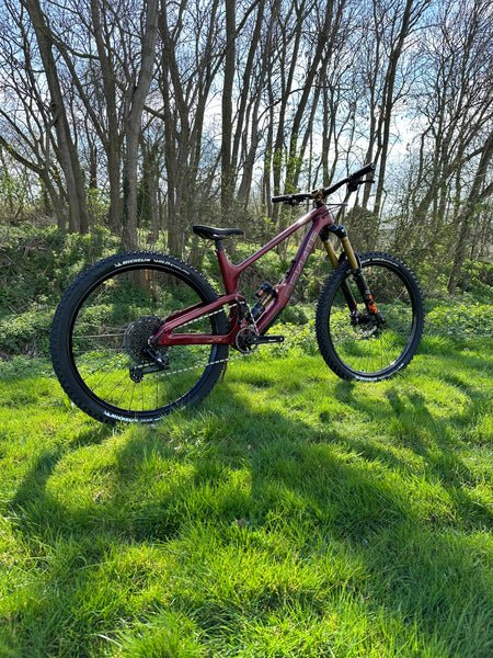 Deviate Claymore Demo Bike - Rowan Red