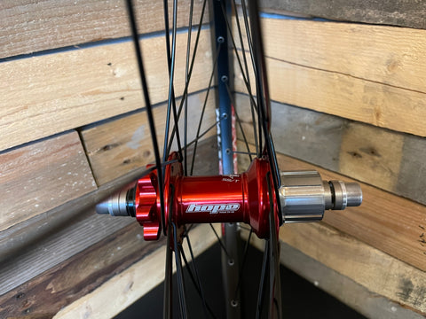 Halo Chaos with Hope Pro 4 Singlespeed hub