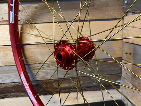 Halo T2 Rim / Wide Boy Hub in Red with Gold Spokes