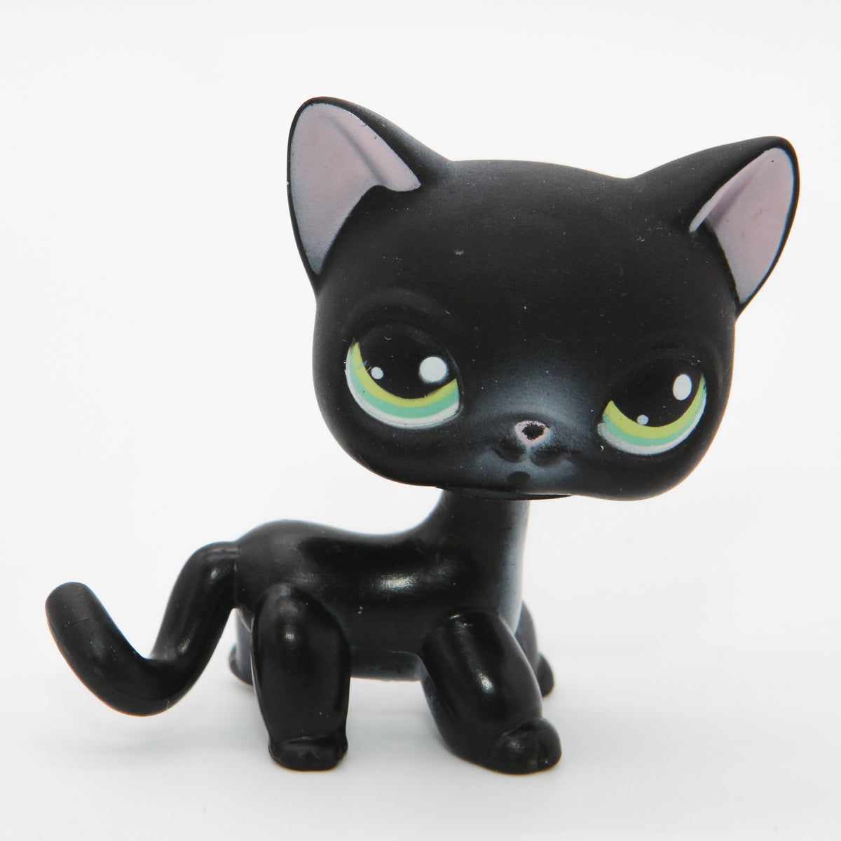 Littlest Petshop seisova Kissa #337— Elli Madelli