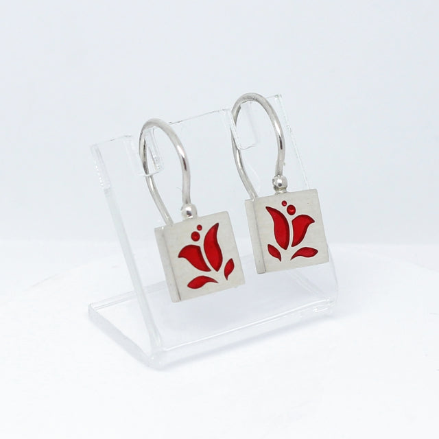 sterling silver and resin tulip design dangle earrings in Intuita