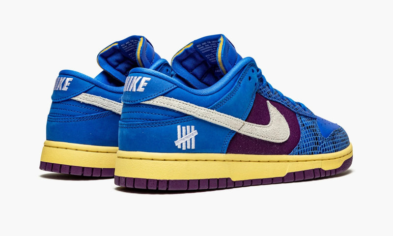 undefeated dunk signal blue