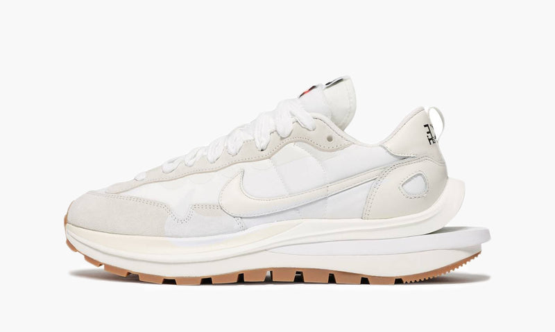 sacai x nike vaporwaffle sail